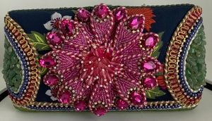 Pink Daisy Beaded Handbag